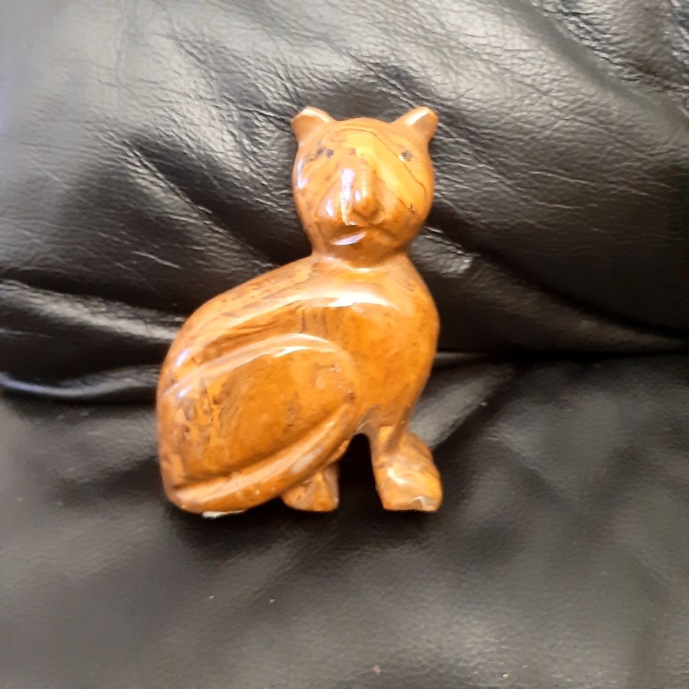 HIMALAYAN MARBLE CAT HANDCRAFTED IN PAKISTAN